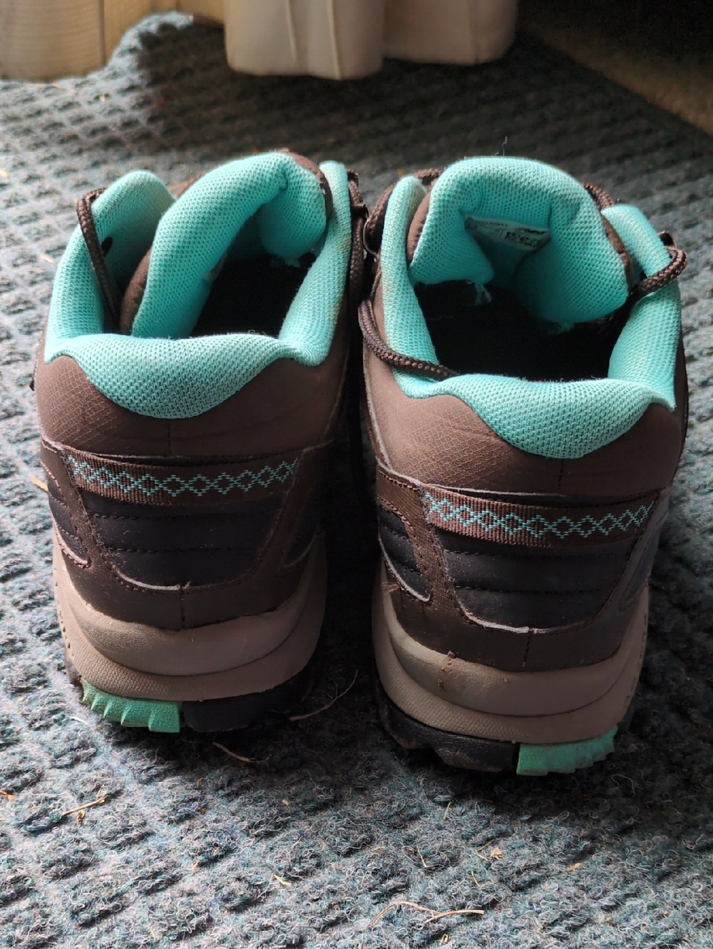 New Balance Hiking Shoes In Good Condition - Picture 7 of 8
